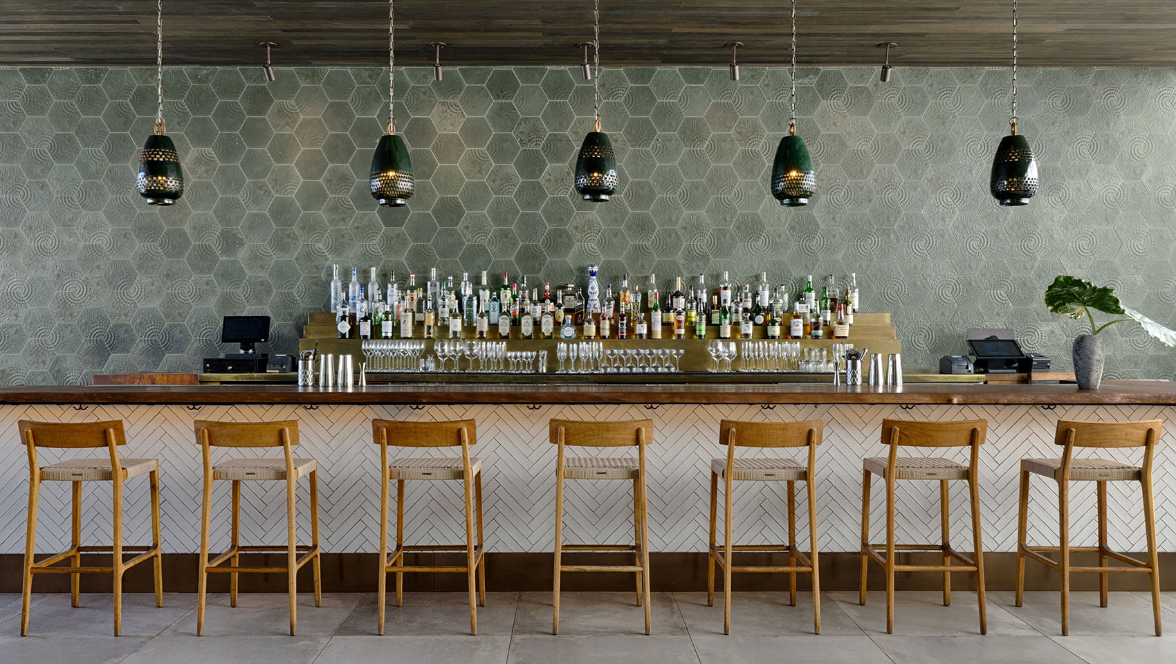 Kimpton La Peer Courtyard Bar